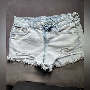 AE SHORTS 4